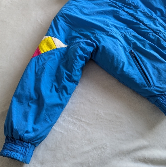 Vintage 90s Puffer Jacket - Picture 3 of 14